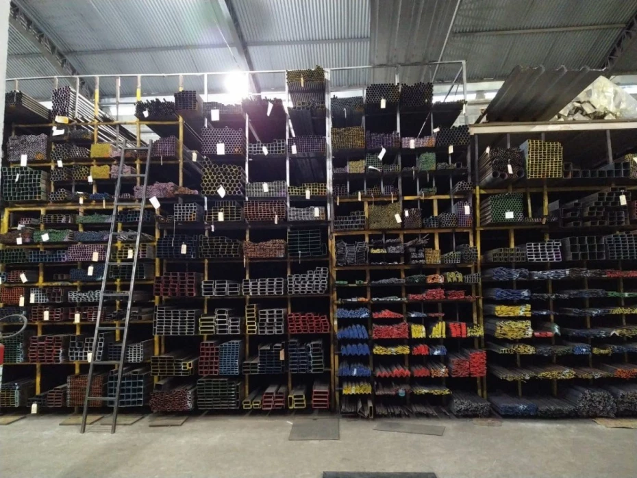 Foto 1:  — Valefer Taubaté Comércio de Produtos Siderugicos LTDA